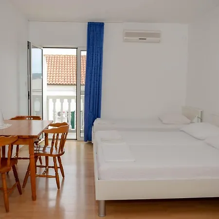 ゲストハウス Ana-maria