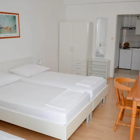Guest house Ana-maria 3*