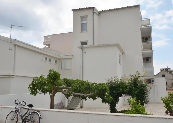 Pensjonat Ana-maria Pirovac