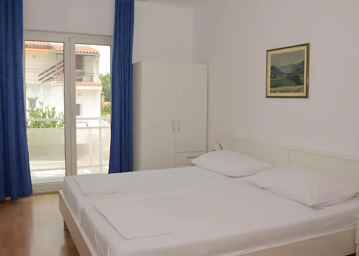 Pensjonat Ana-maria Pirovac